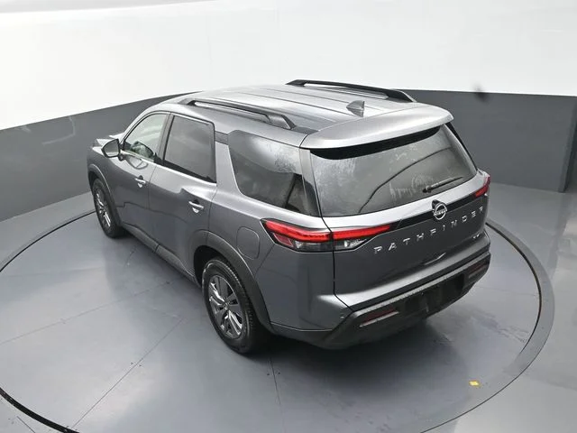 Used 2024 Gray Nissan SV image 28