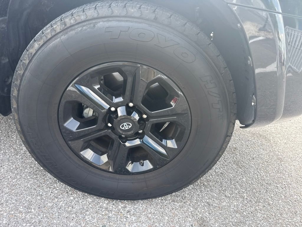 Used 2015 Black Toyota SR5 Premium image 5