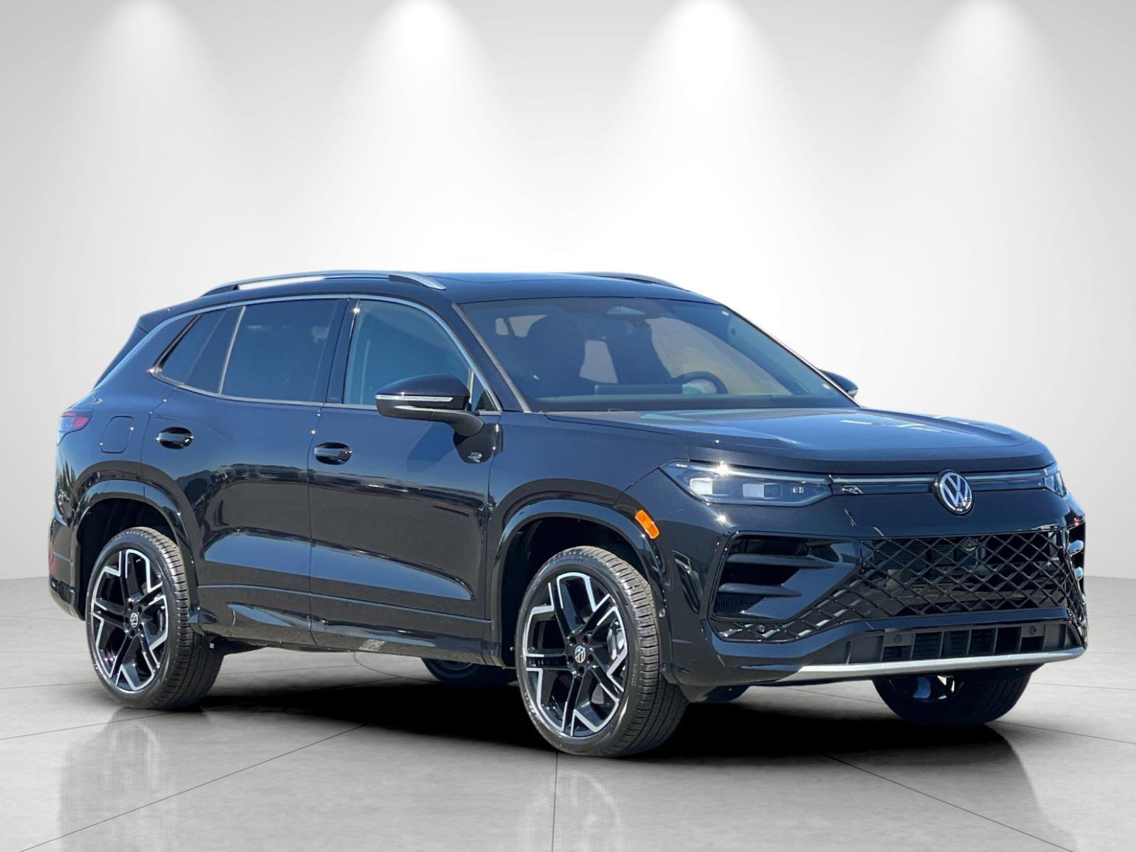 New 2026 Deep Black Pearl Volkswagen SEL R-Line Turbo image 7