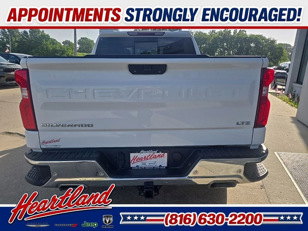 Used 2022 White Chevrolet LTZ image 10