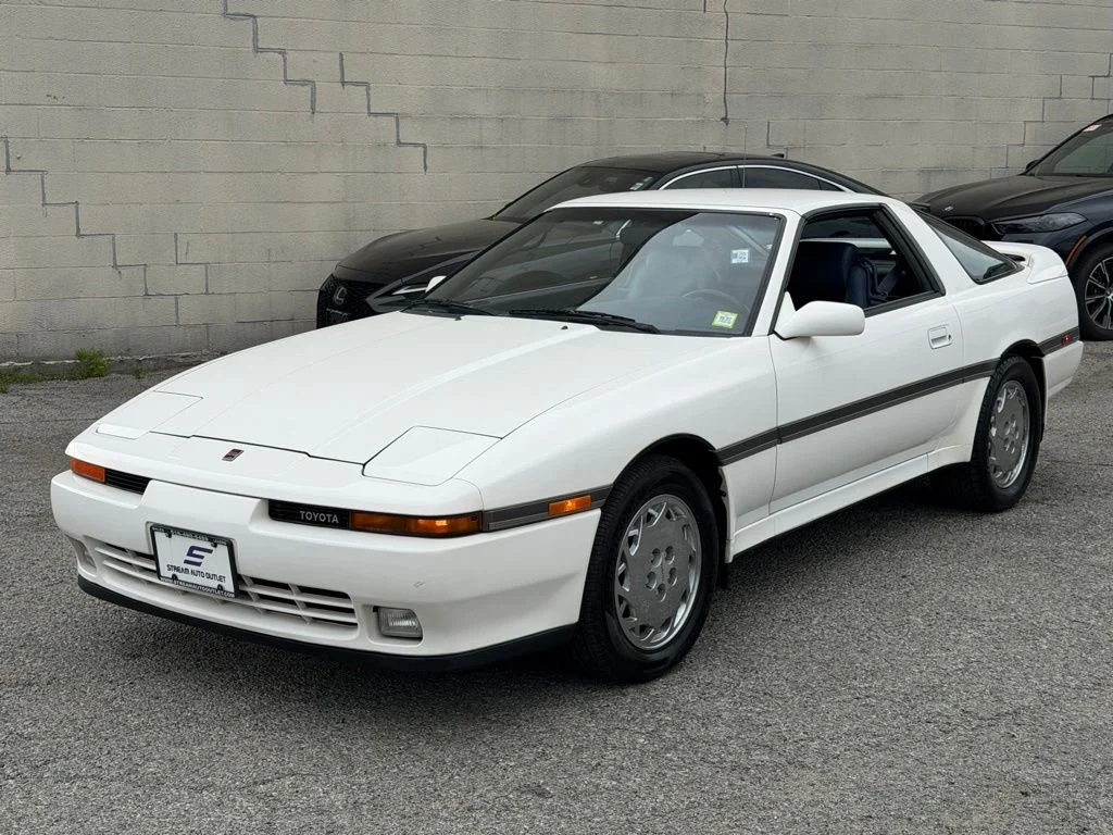 Used 1989 White Toyota Turbo image 3