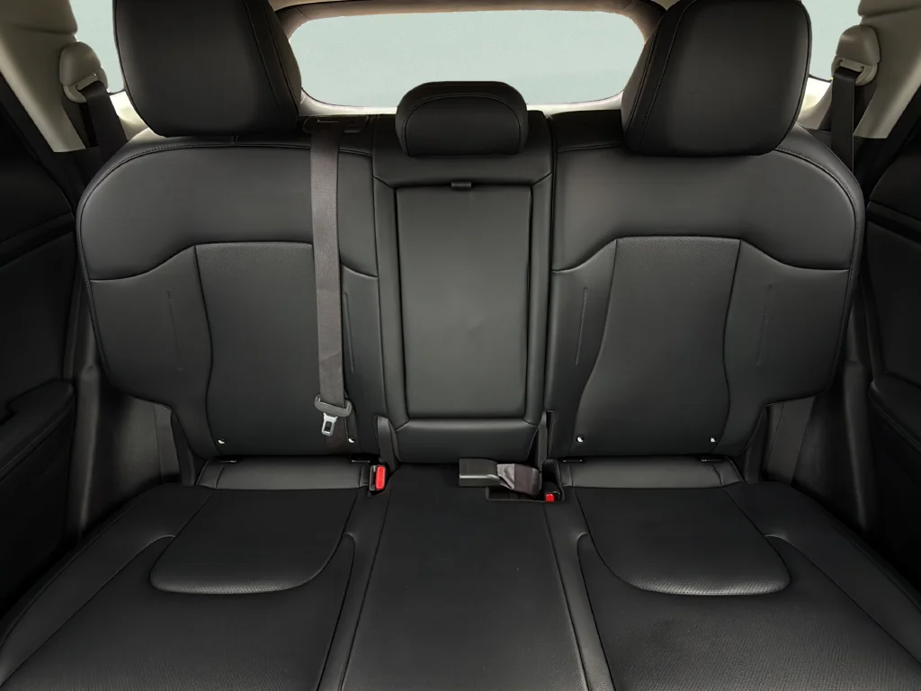 Used 2023 Gravity Gray Kia EX image 32