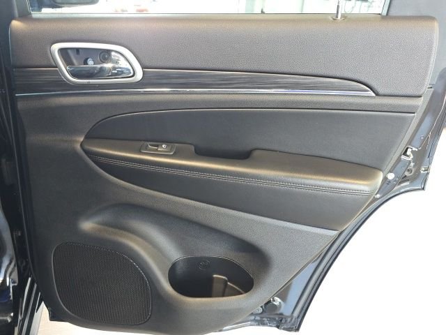 Used 2019 Black Jeep Limited image 21