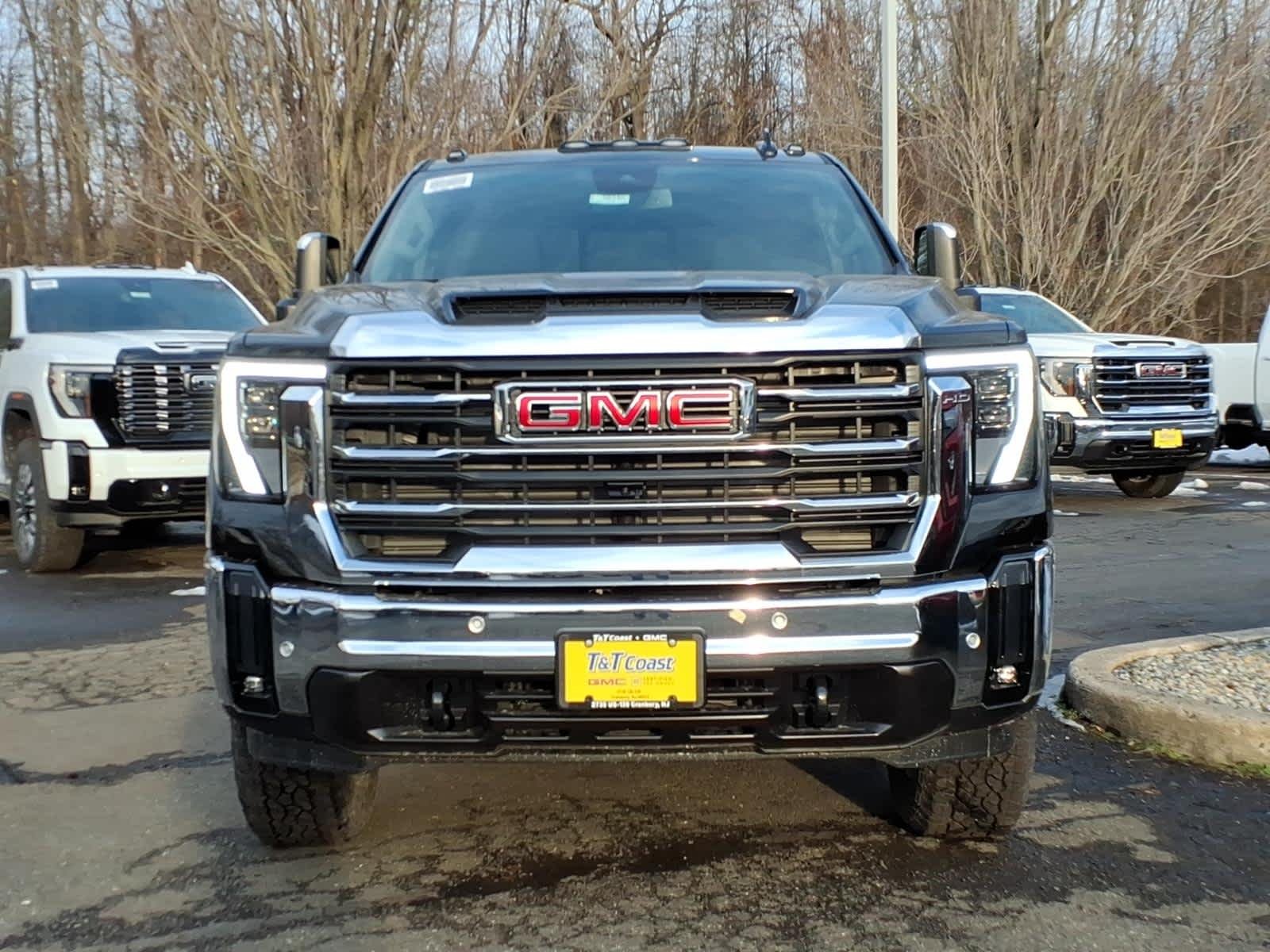 New 2026 Onyx Black GMC SLT image 2