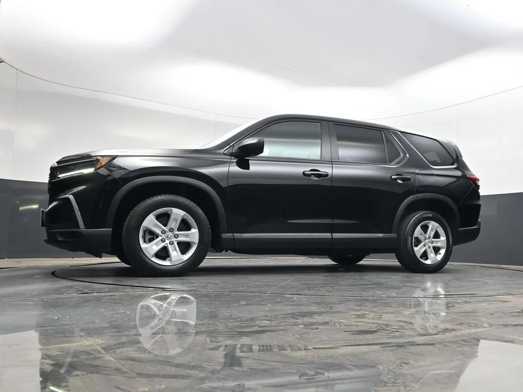 Used 2023 Crystal Black Pearl Honda LX image 34