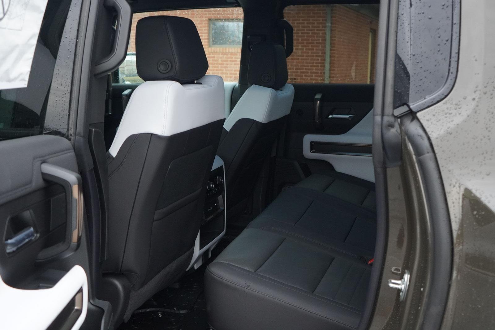 New 2024 Deep Aurora Metallic (Dark Bronze) GMC 2X image 29