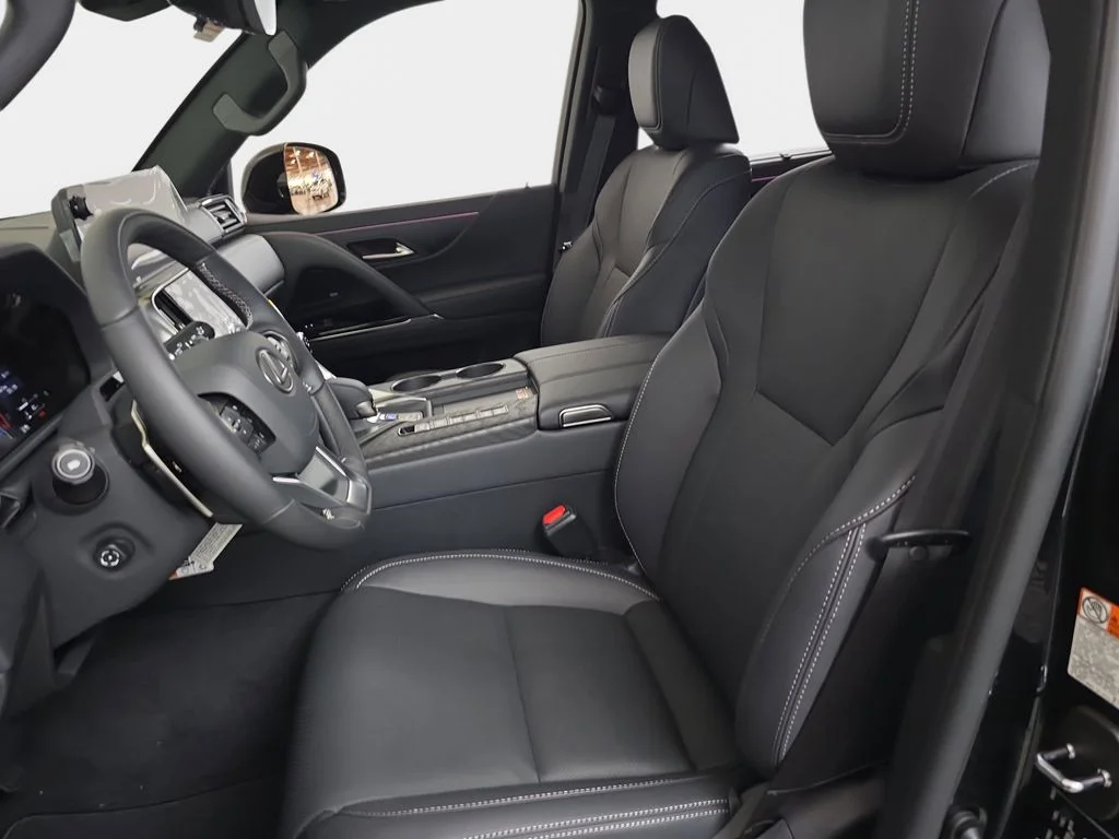 New 2026 Black Lexus 700h Luxury image 15
