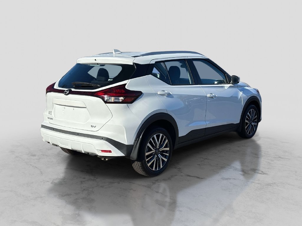 Used 2024 White Nissan SV image 5