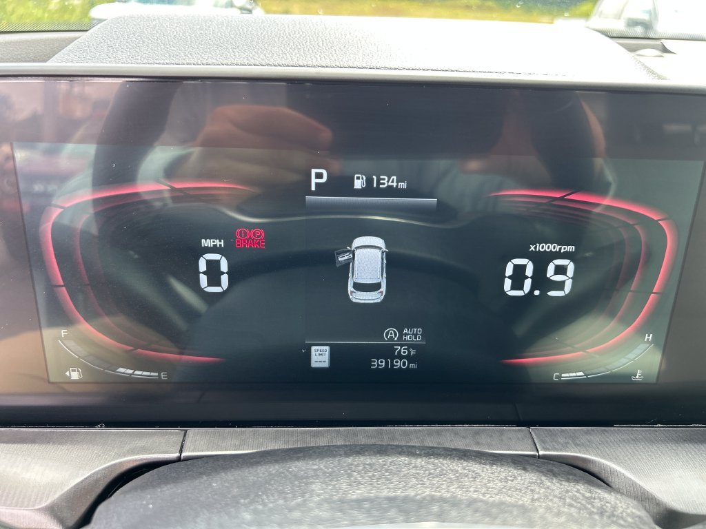Used 2024 Black Kia S image 18