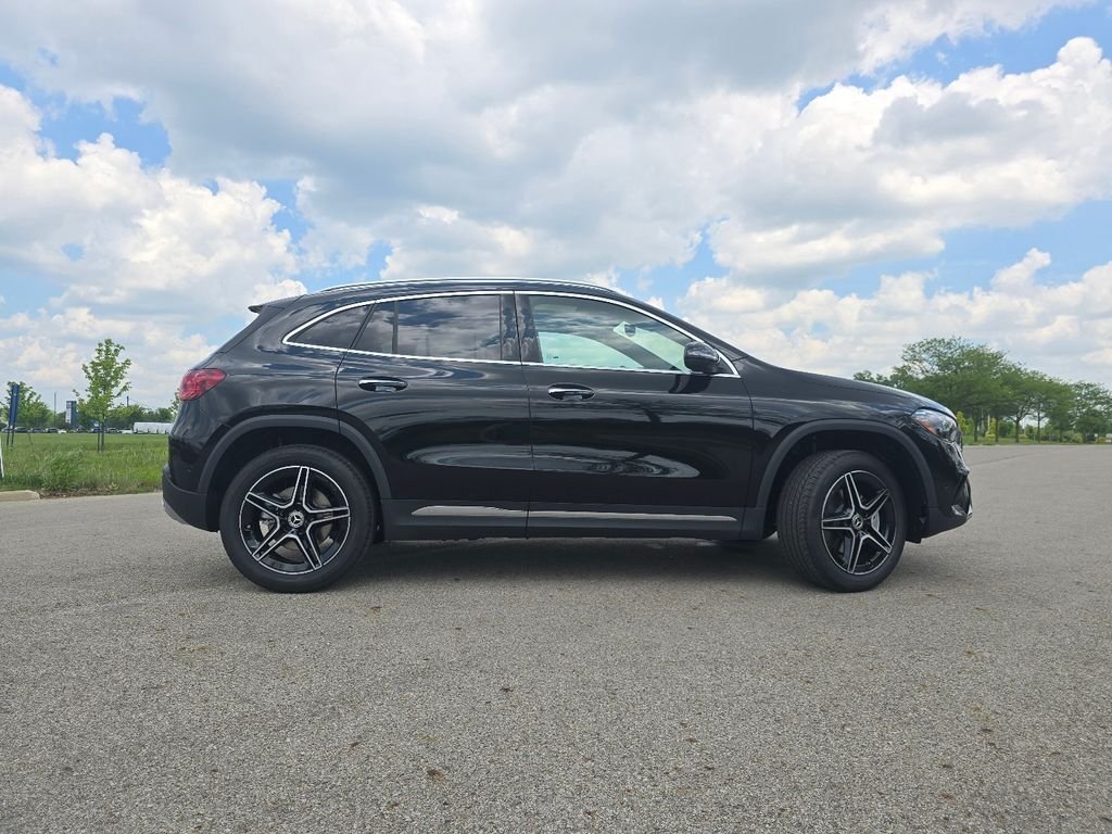 New 2026 Cosmos Black Metallic Mercedes-Benz GLA 250 image 17