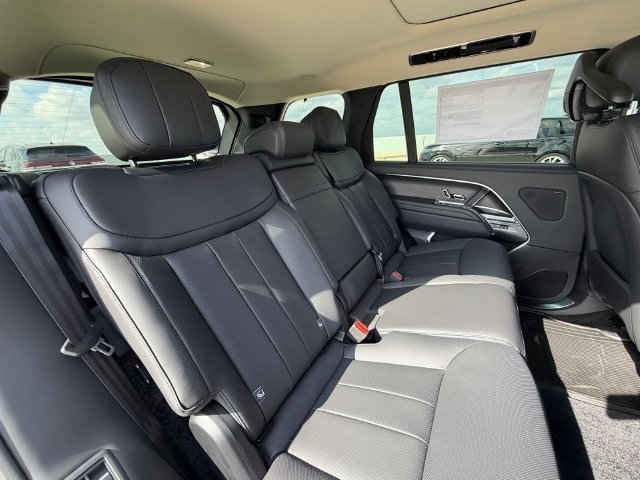 New 2027 Carpathian Grey Land Rover SE image 17