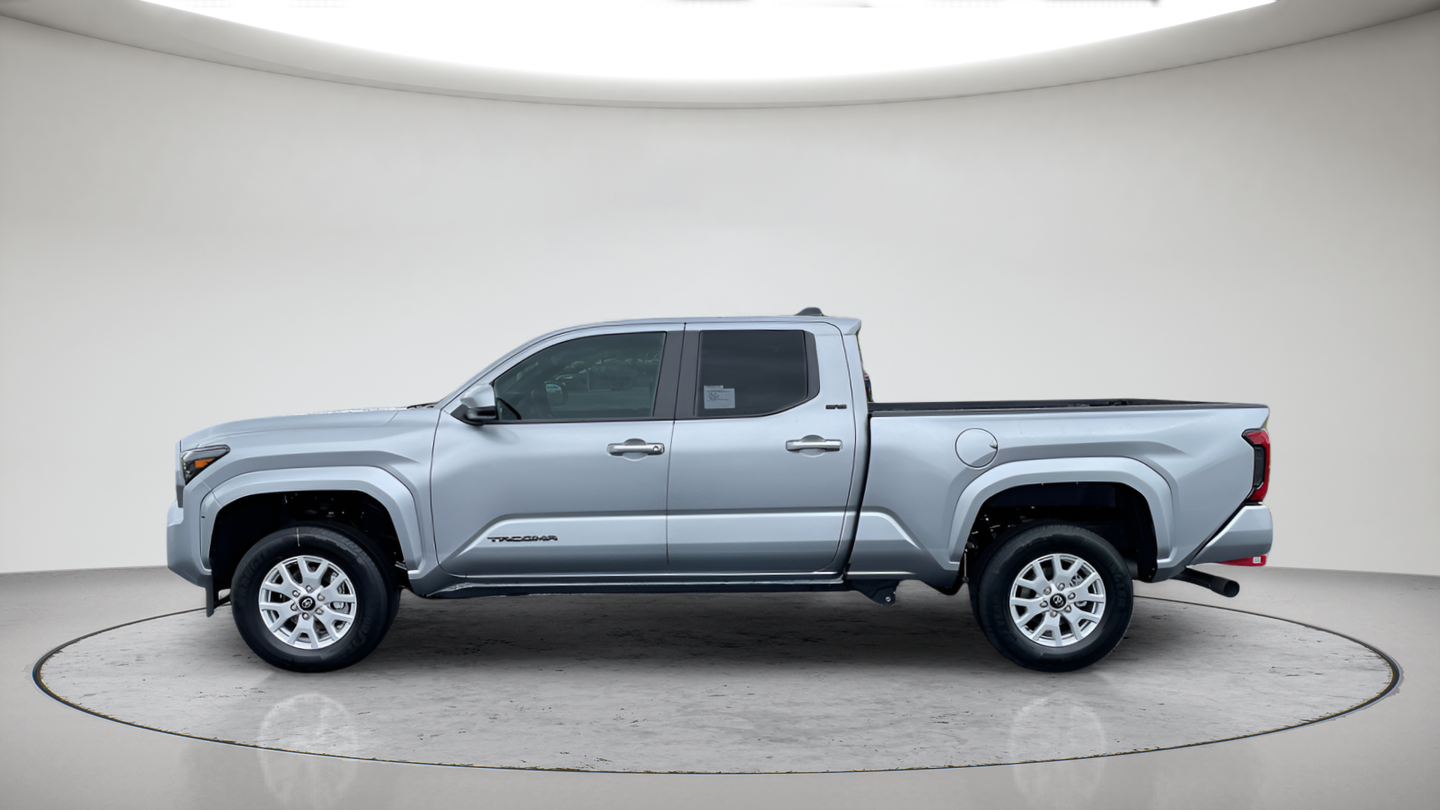 2026 Toyota Tacoma SR5 - Photo 6