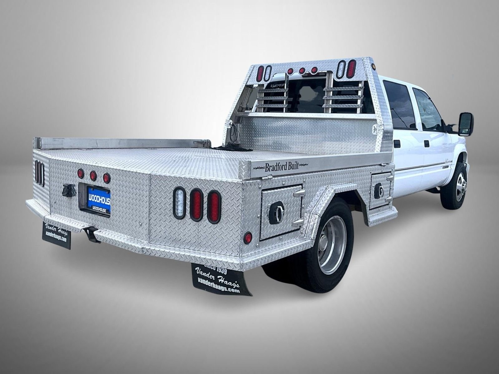 Used 1997 White Chevrolet Base image 5