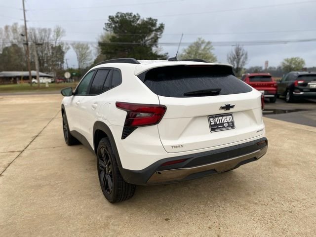 Used 2025 White Chevrolet ACTIV image 8