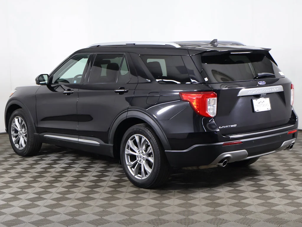 Used 2022 Black Ford Limited image 13