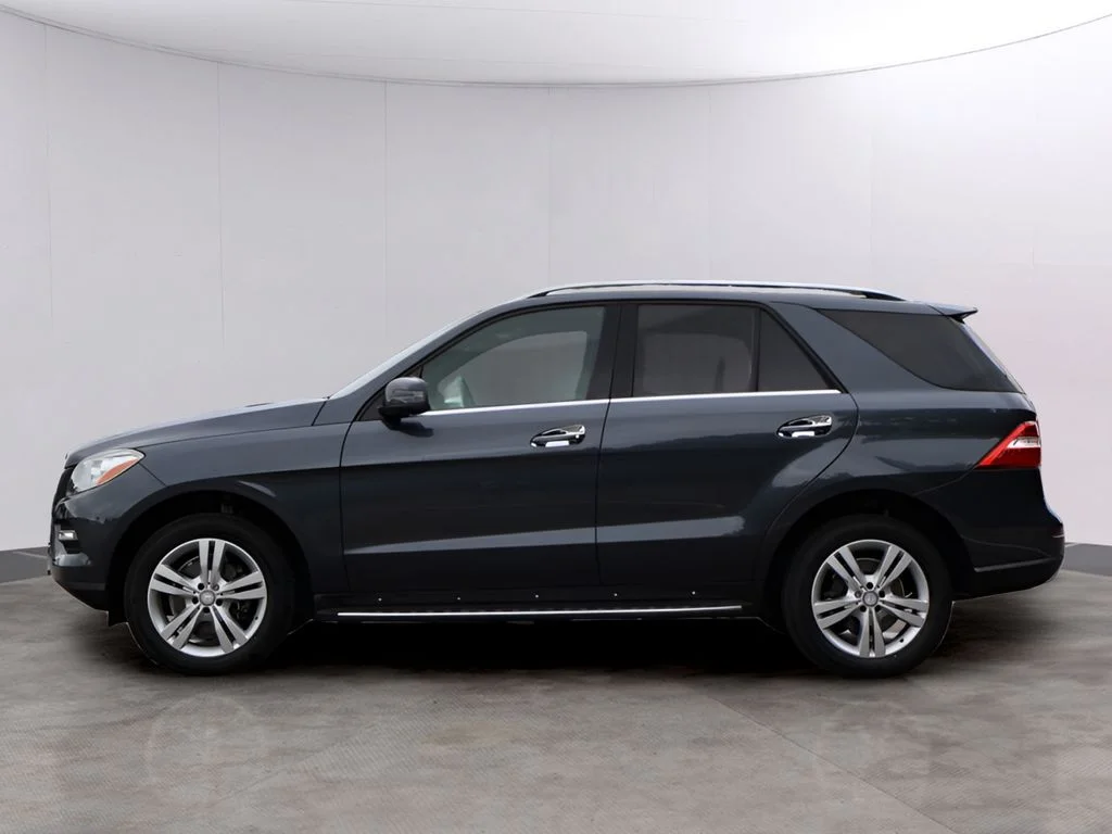 Used 2013 Steel Gray Metallic Mercedes-Benz ML 350 image 4