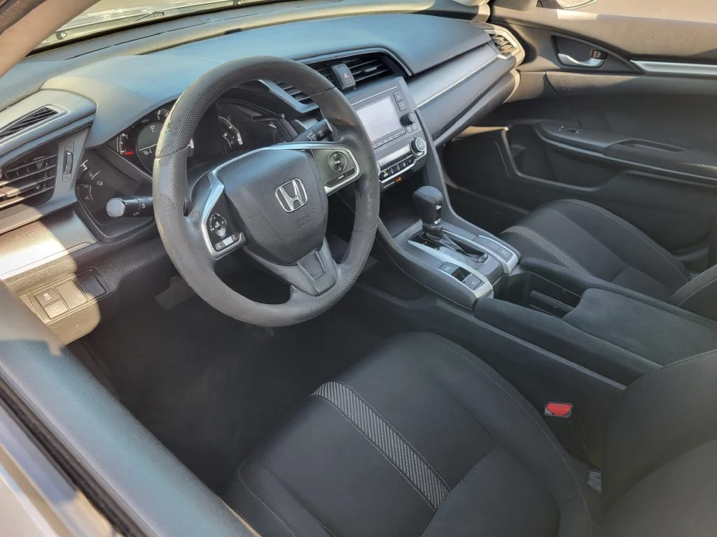 Used 2016 Lunar Silver Metallic Honda LX image 15