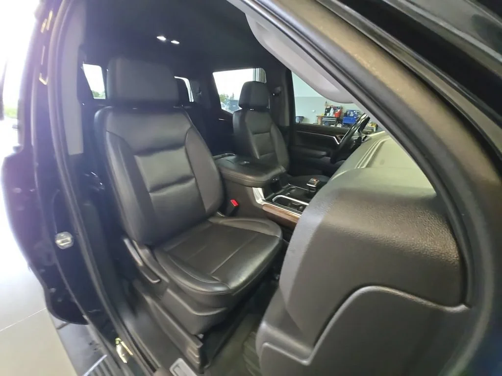 Certified Used 2022 ONYX BLACK GMC Elevation image 30