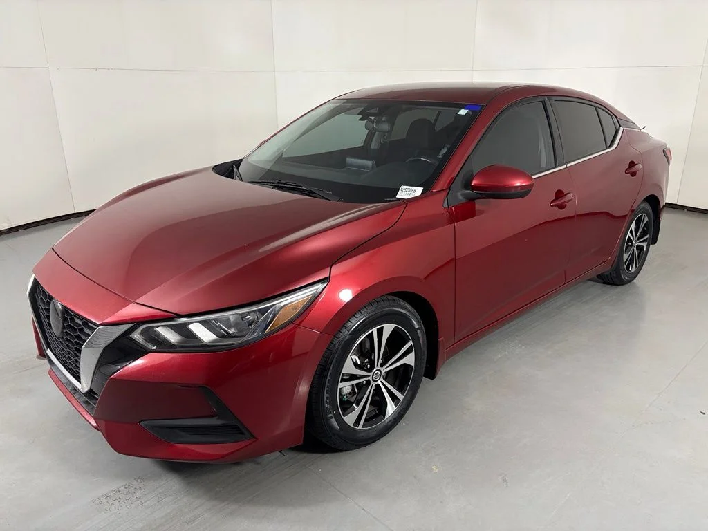 Used 2021 Red Nissan SV image 4