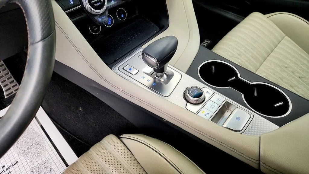 Used 2022 Savile Silver Genesis 3.3T AWD image 14