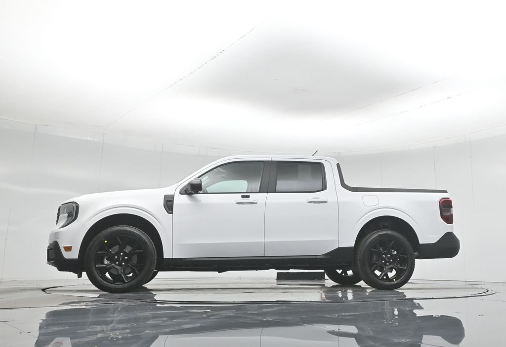 New 2026 Oxford White Ford Lariat image 7