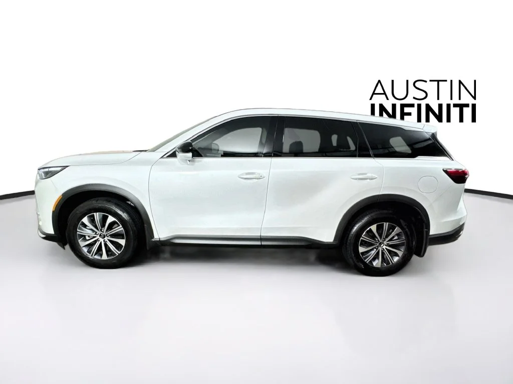 Certified Used 2027 White INFINITI PURE image 6