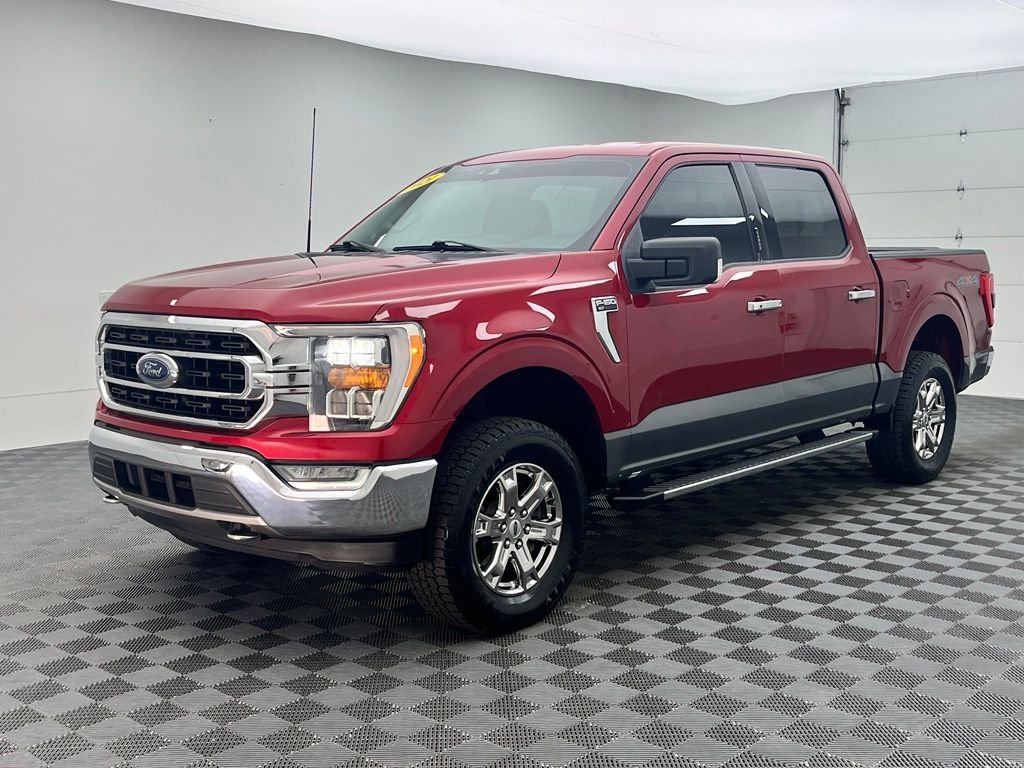 Used 2021  Ford XLT image 2