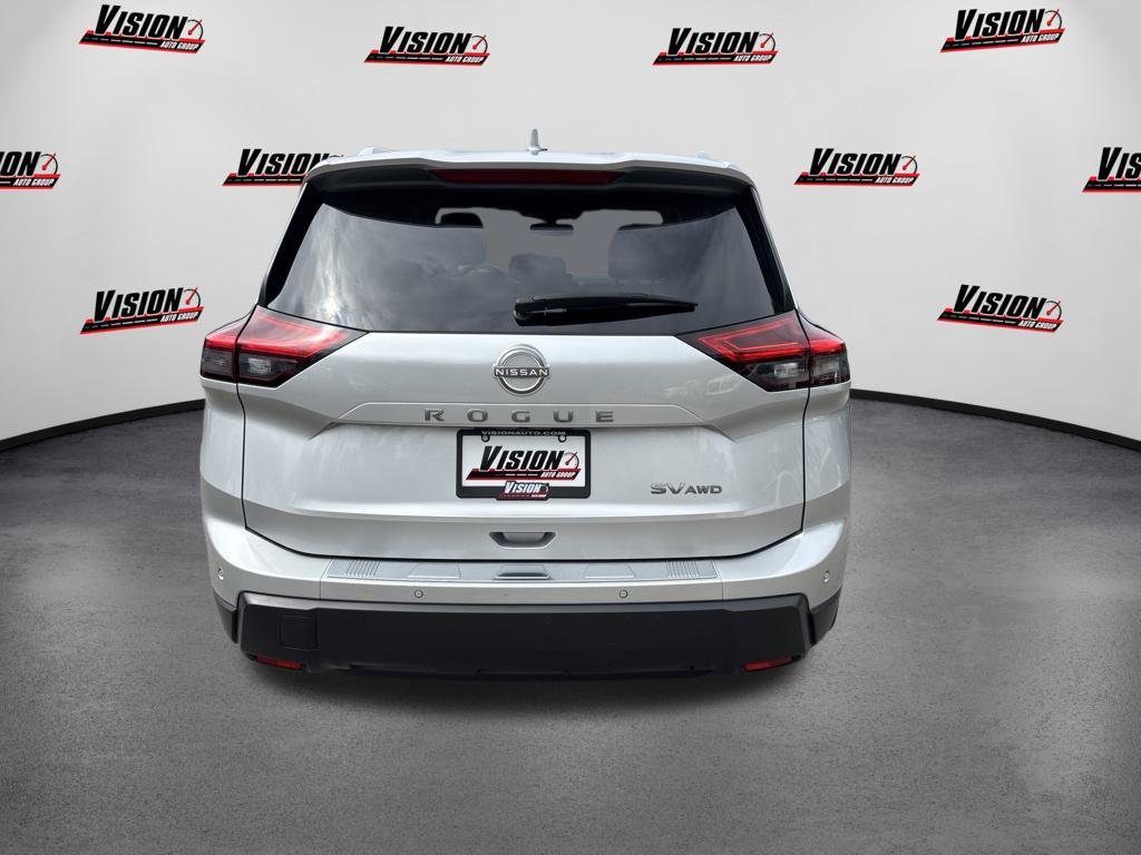 Used 2024 Silver Nissan SV image 6