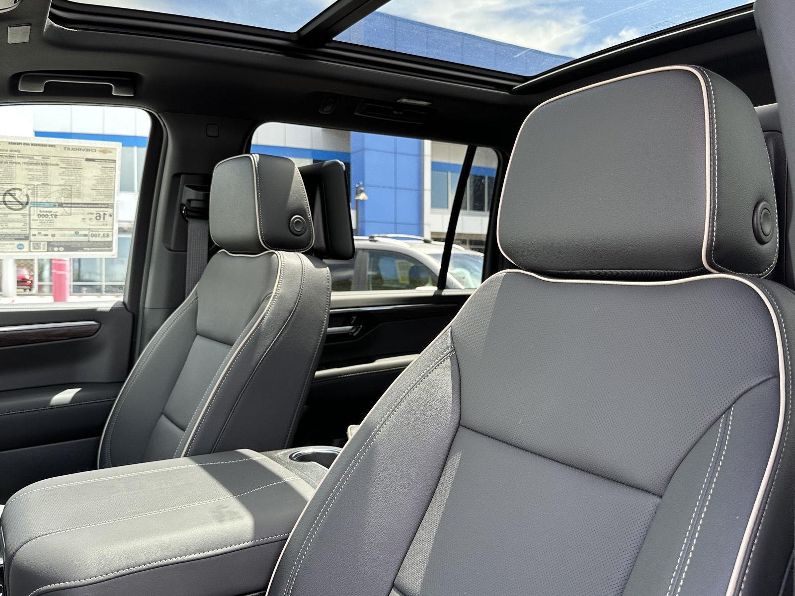 New 2026 Polar White Tricoat Chevrolet Premier image 26