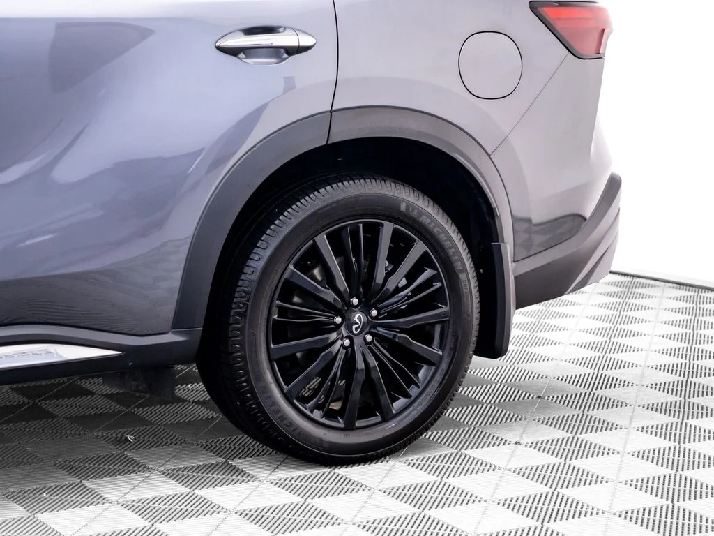 Certified Used 2024 Gray INFINITI Autograph image 35