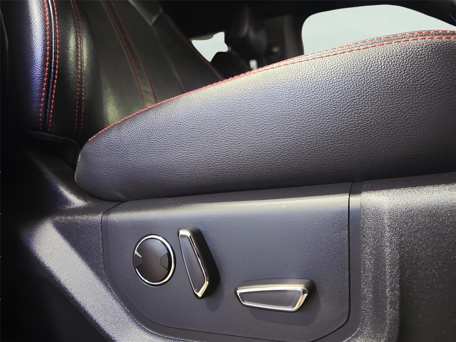 Used 2022 Dark Matter Gray Ford Limited image 56