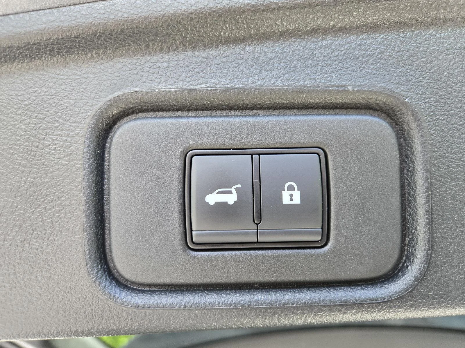 Used 2025 Gun Metallic Nissan SL image 10