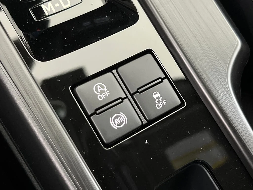 New 2026 CRYSTAL WHITE PEARL Subaru Premium image 32