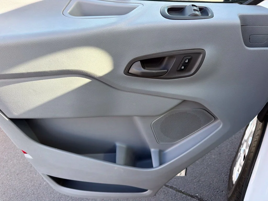 Used 2015 White Ford XLT image 21