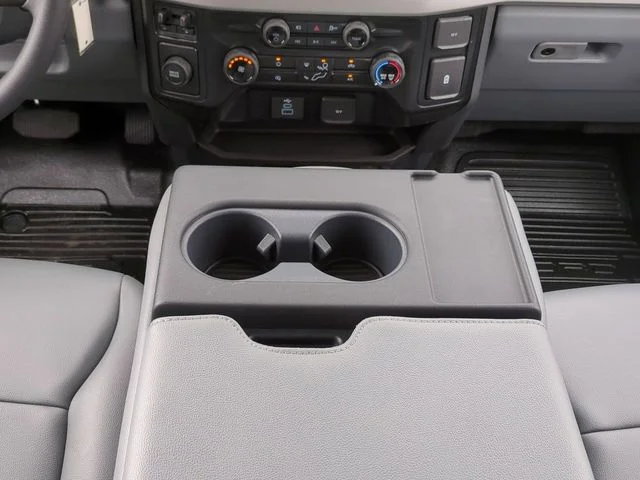 New 2026 Oxford White Ford F-250® XL image 19