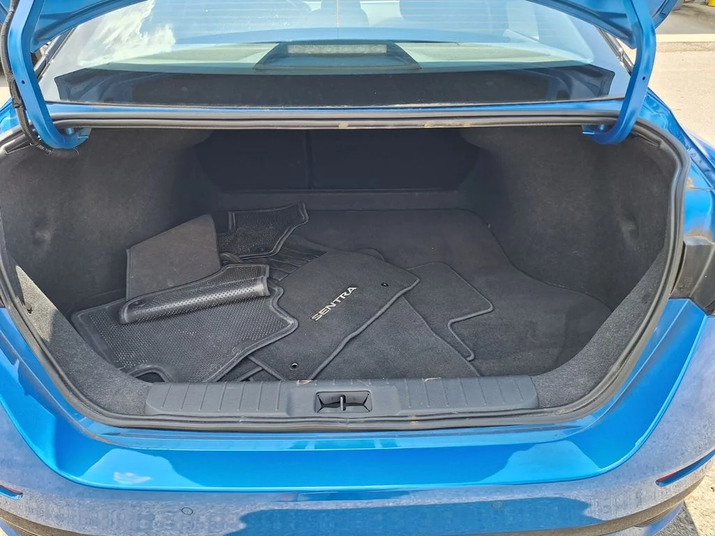 Used 2025 Blue Nissan SR image 23