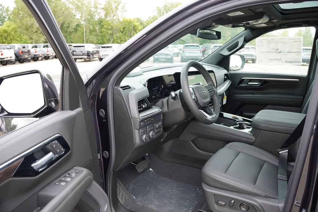 2026 Chevrolet Tahoe Z71 - Photo 11