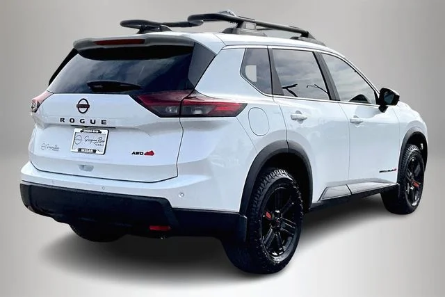 New 2026 Everest White Pearl TriCoat Nissan Rock Creek® image 17