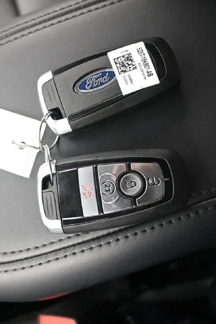 New 2026 Azure Gray Metallic Tri-Coat Ford Lariat® image 15