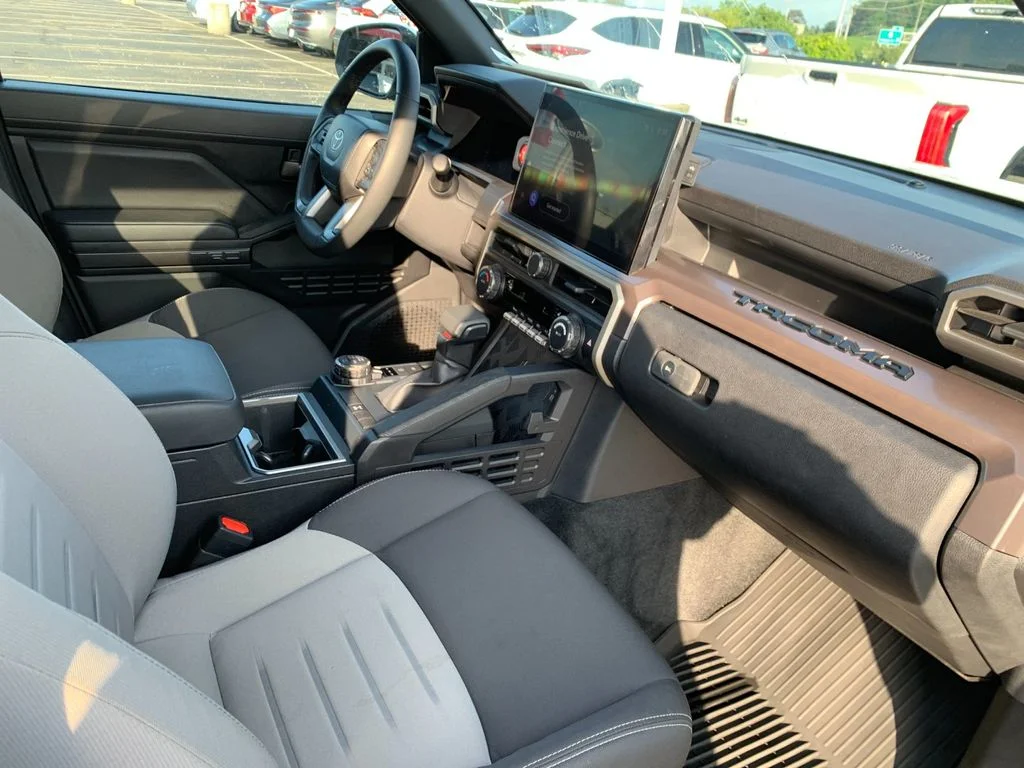Used 2025 White Toyota TRD Off-Road image 18