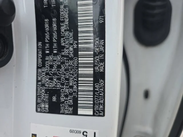 Used 2019 White Lexus 460 image 37