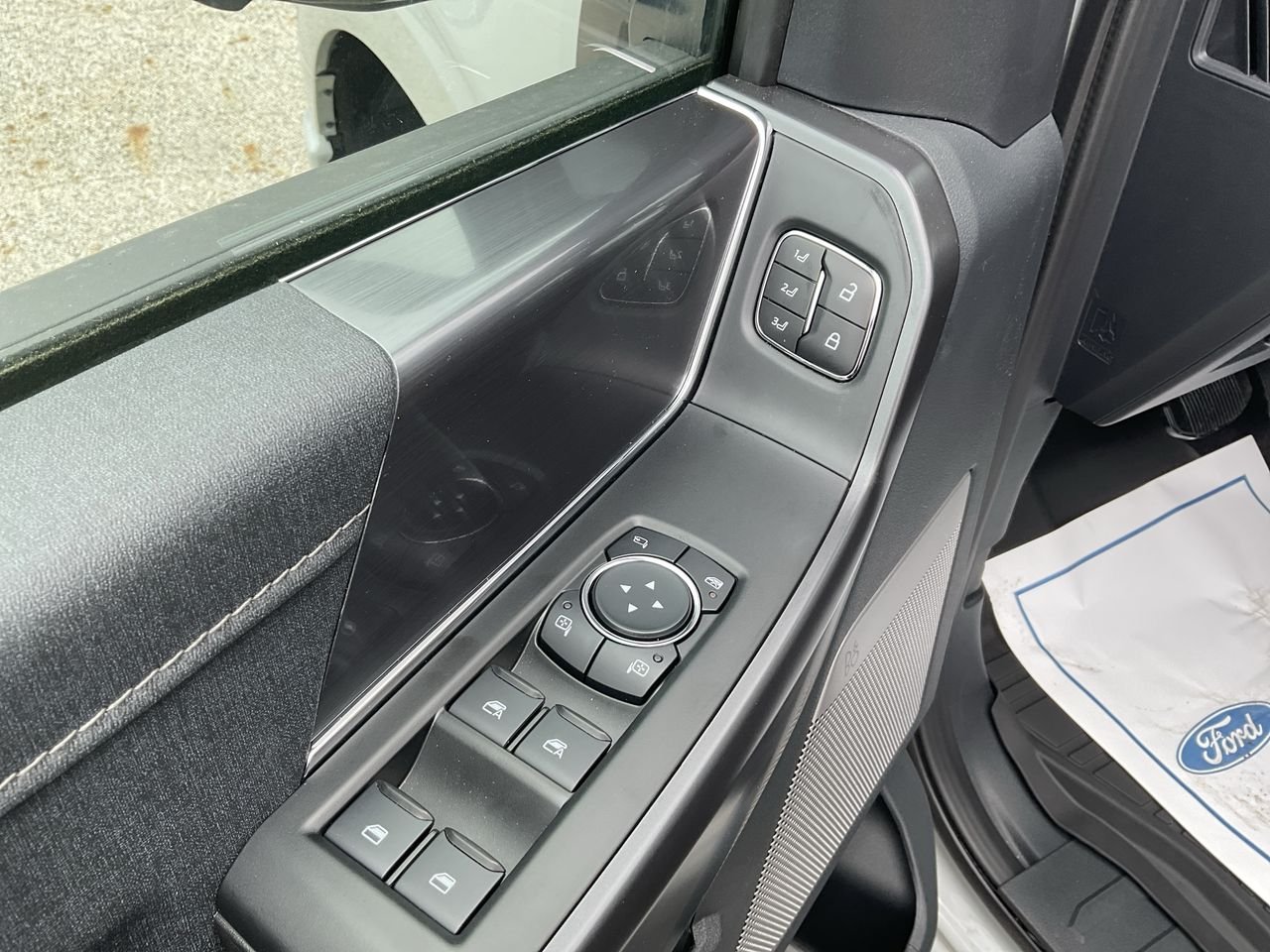 New 2026 AVALANCHE Ford Lariat image 13