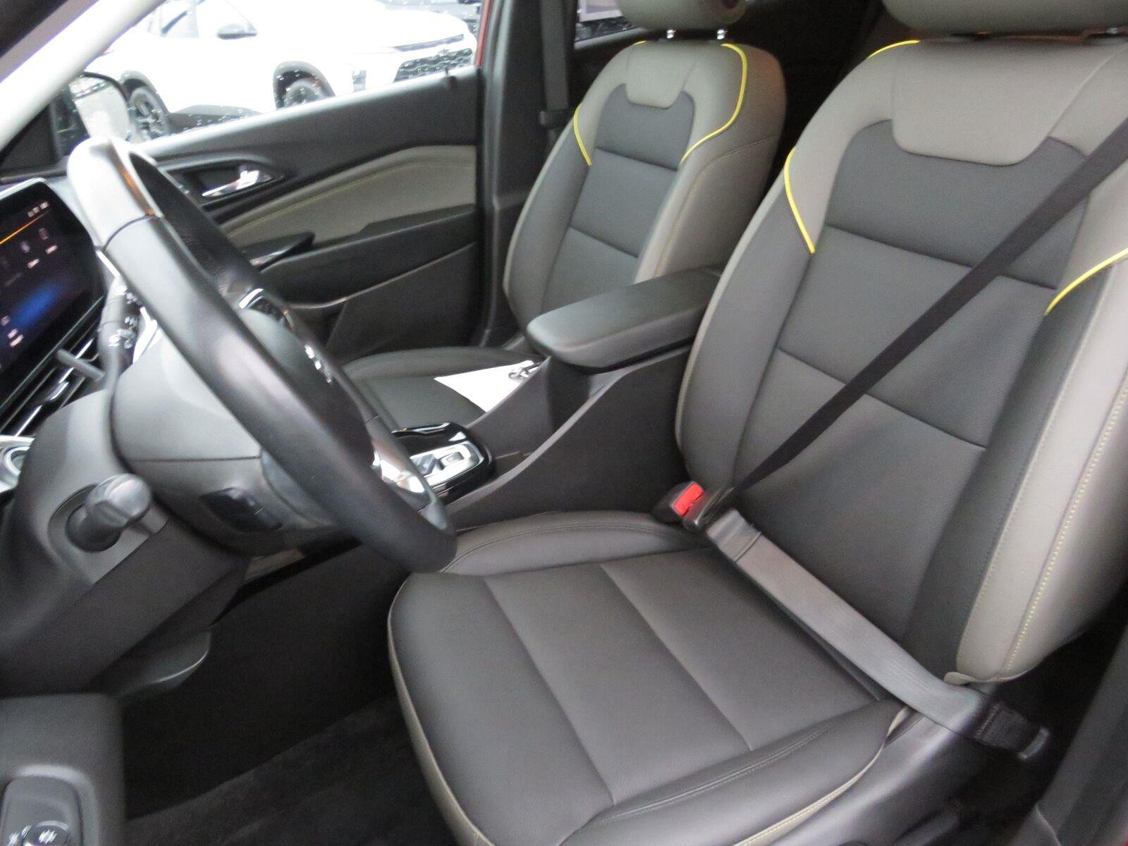 Used 2024 Crimson Metallic Chevrolet ACTIV image 23