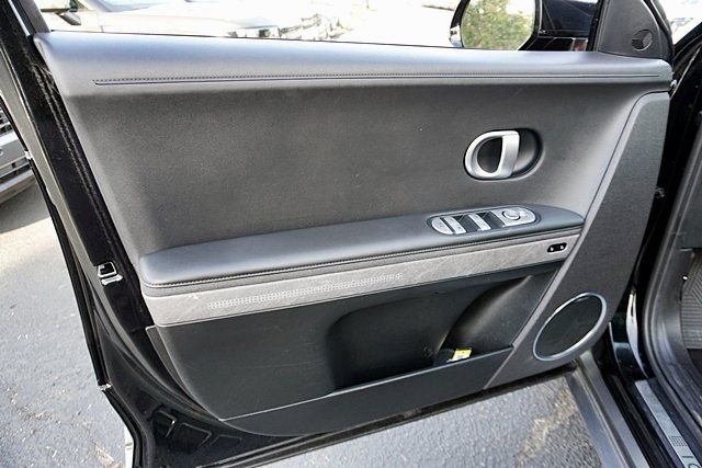 Used 2024 Black Hyundai Limited image 24