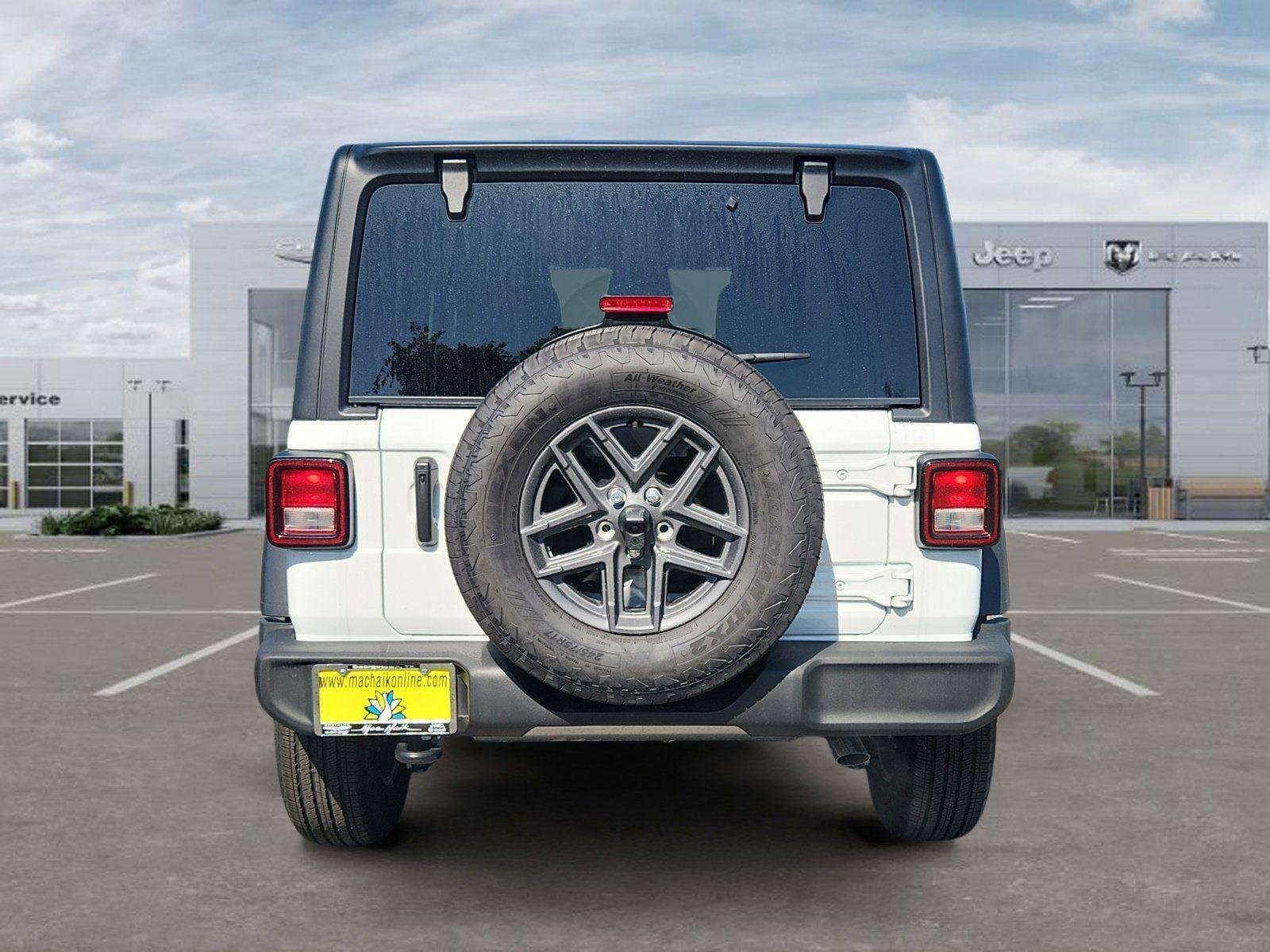 New 2026 Bright White Clear-Coat Exterior Paint Jeep Sport S image 4