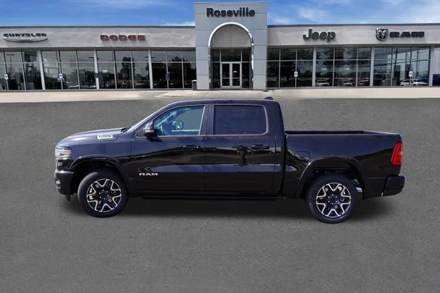 New 2026 Diamond Black Crystal Pearl-Coat Exterior Paint RAM Laramie image 6