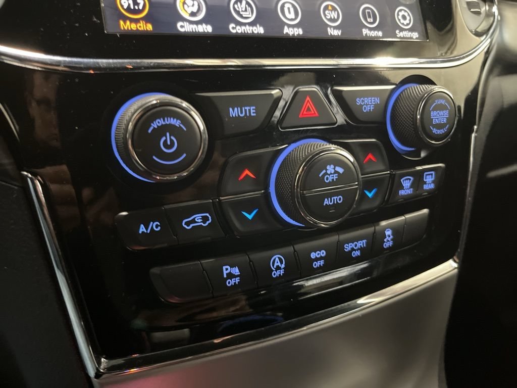 2019 Jeep Grand Cherokee Altitude - Photo 14