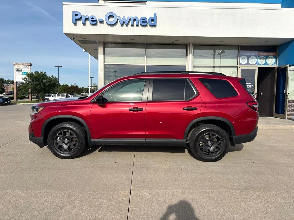 Used 2025 Red Honda TrailSport image 8