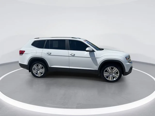 Used 2019 White Volkswagen 3.6L V6 SE image 8