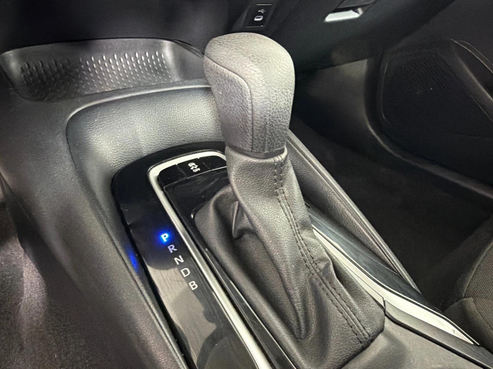Used 2024 Wind Chill Pearl Toyota LE image 30